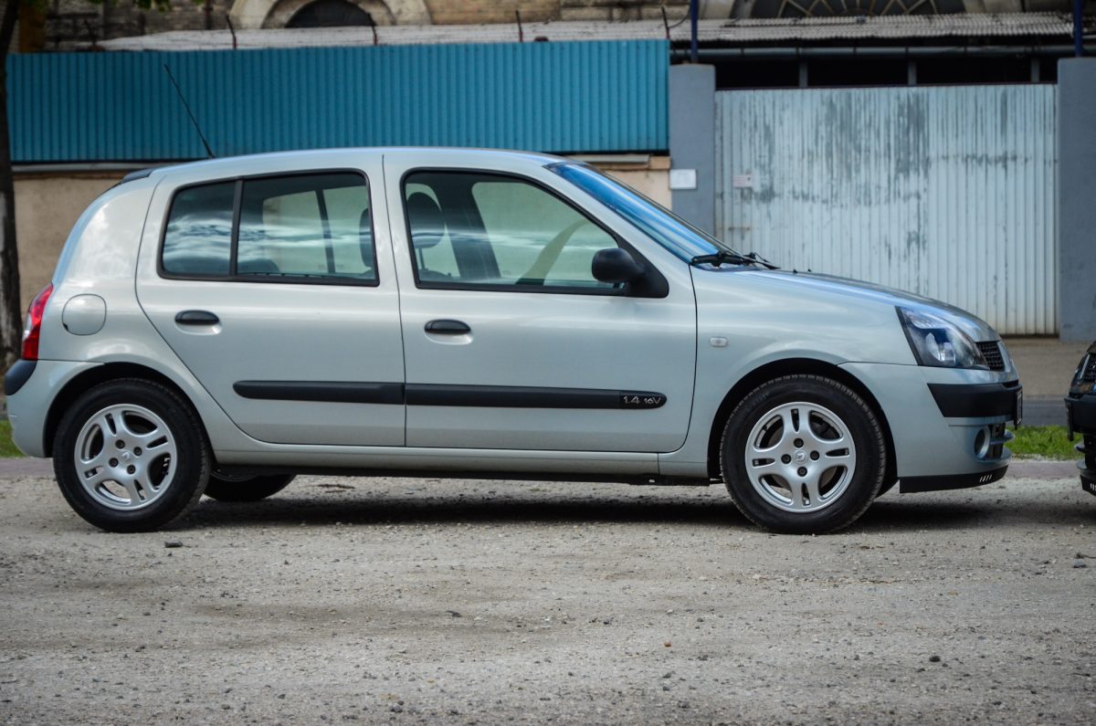 RENAULT CLIO