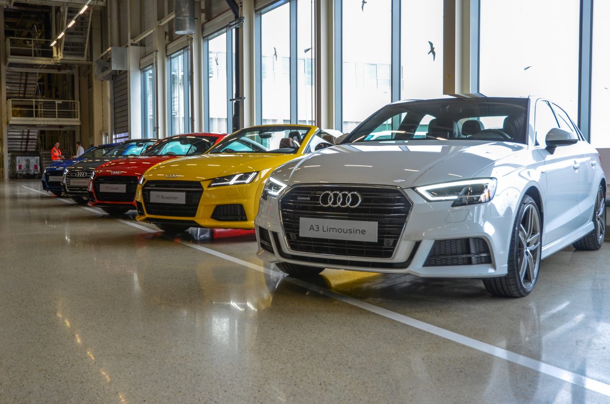 AUDI