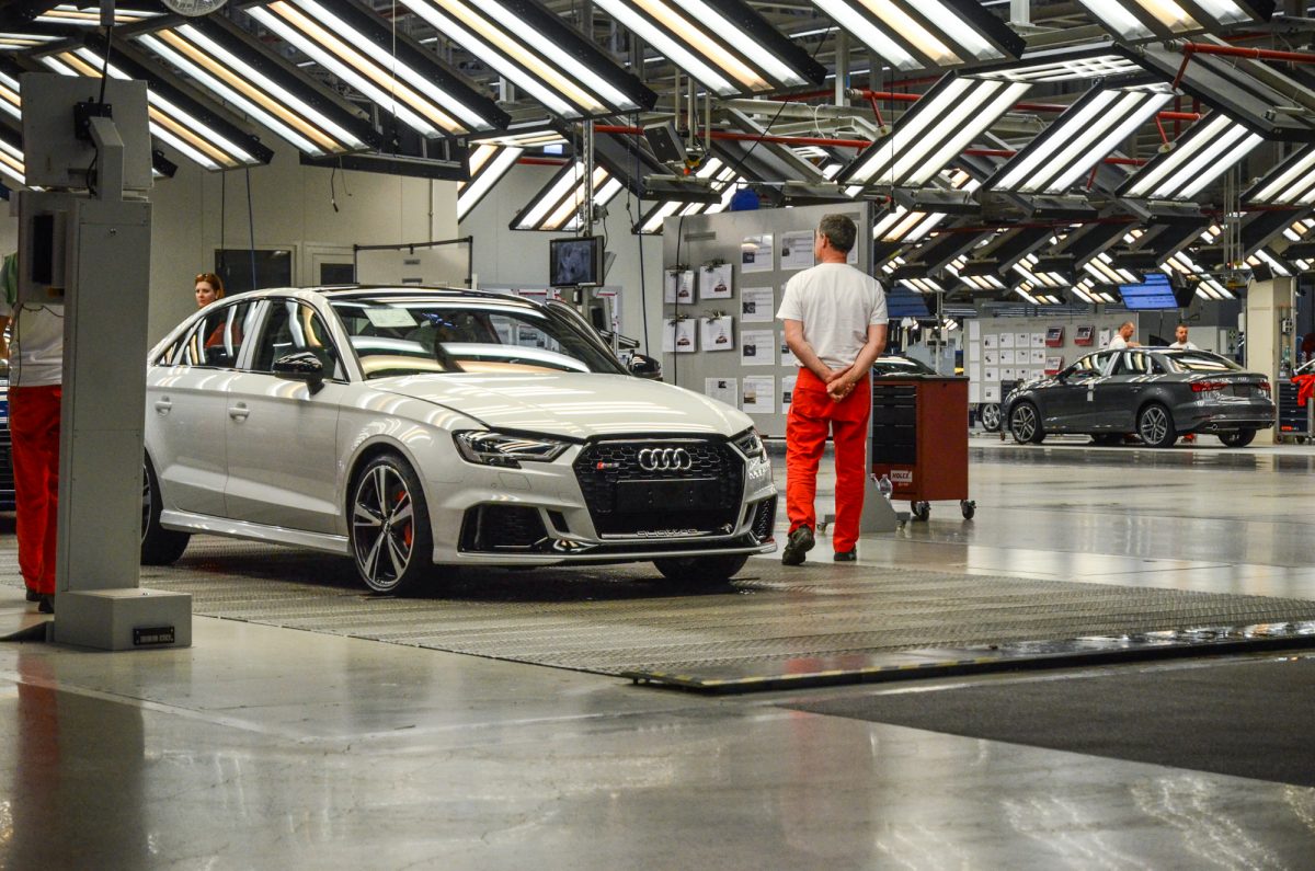 AUDI