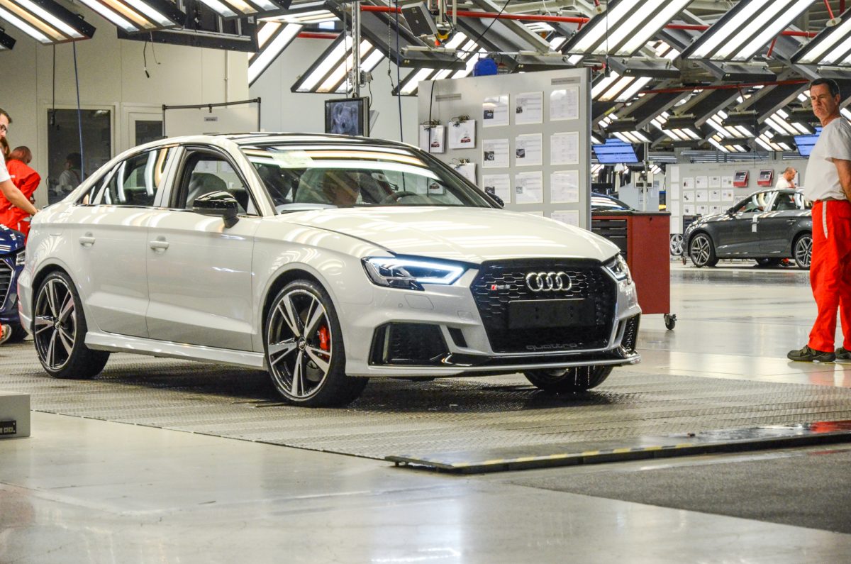 AUDI
