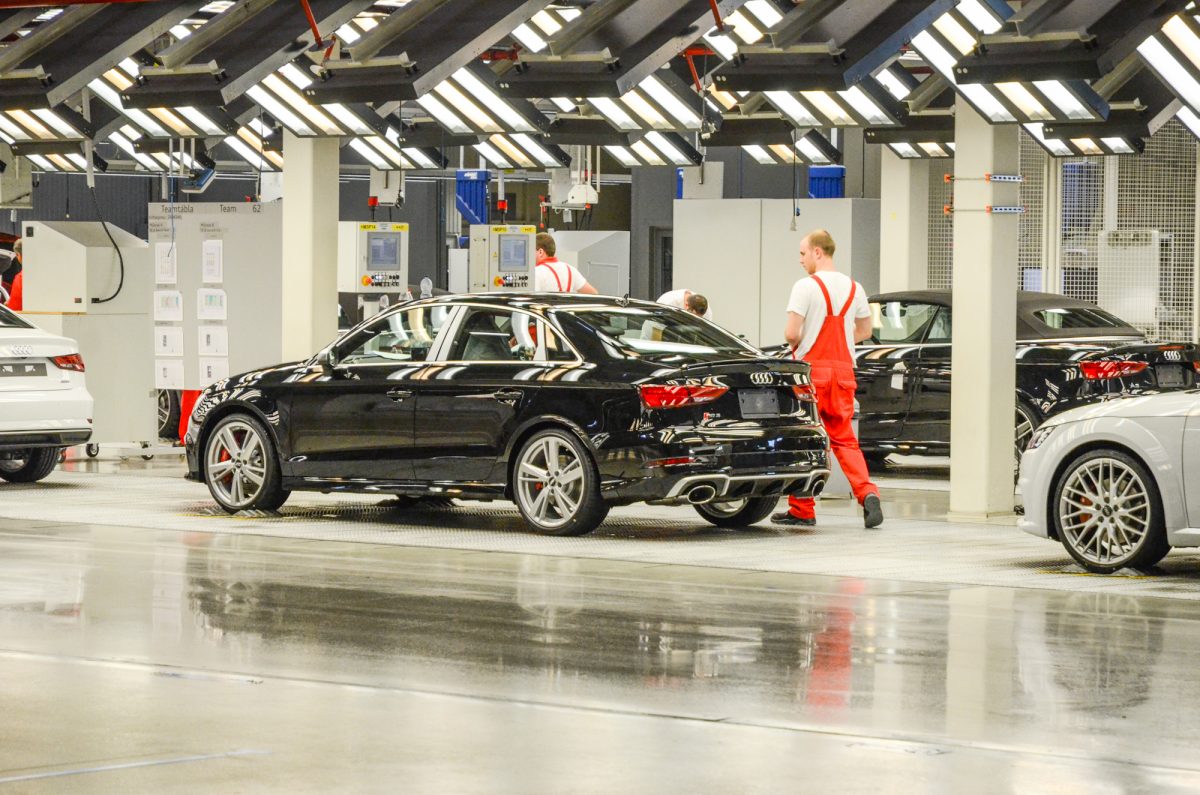 AUDI