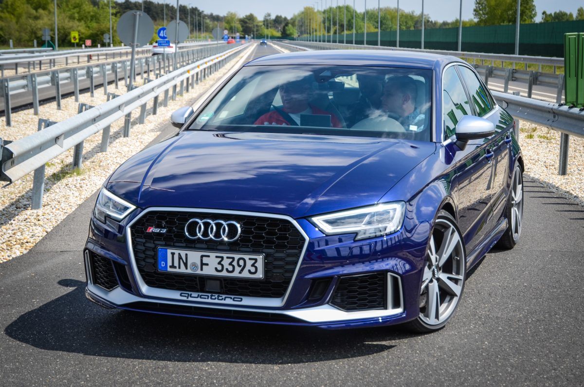 AUDI