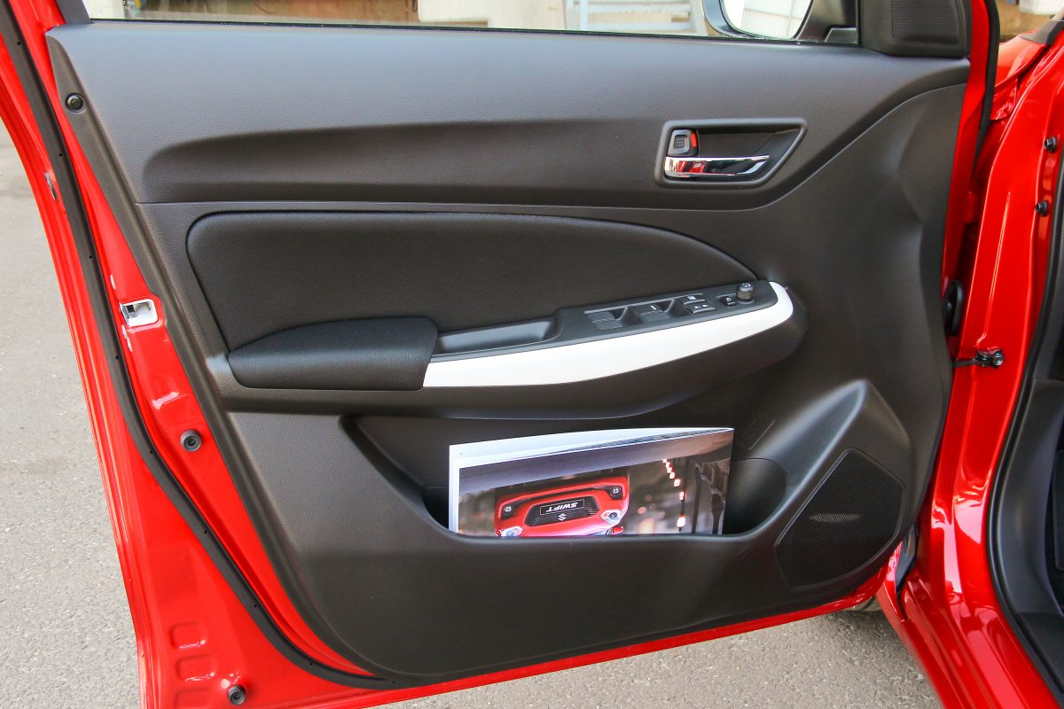 SUZUKI SWIFT