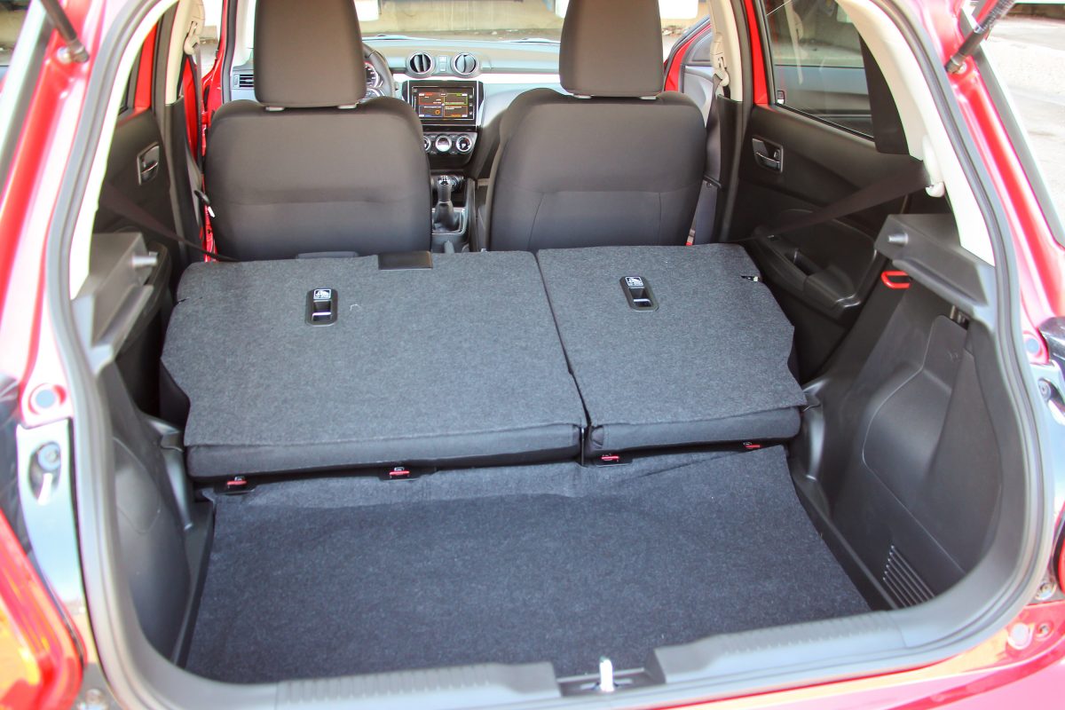 SUZUKI SWIFT
