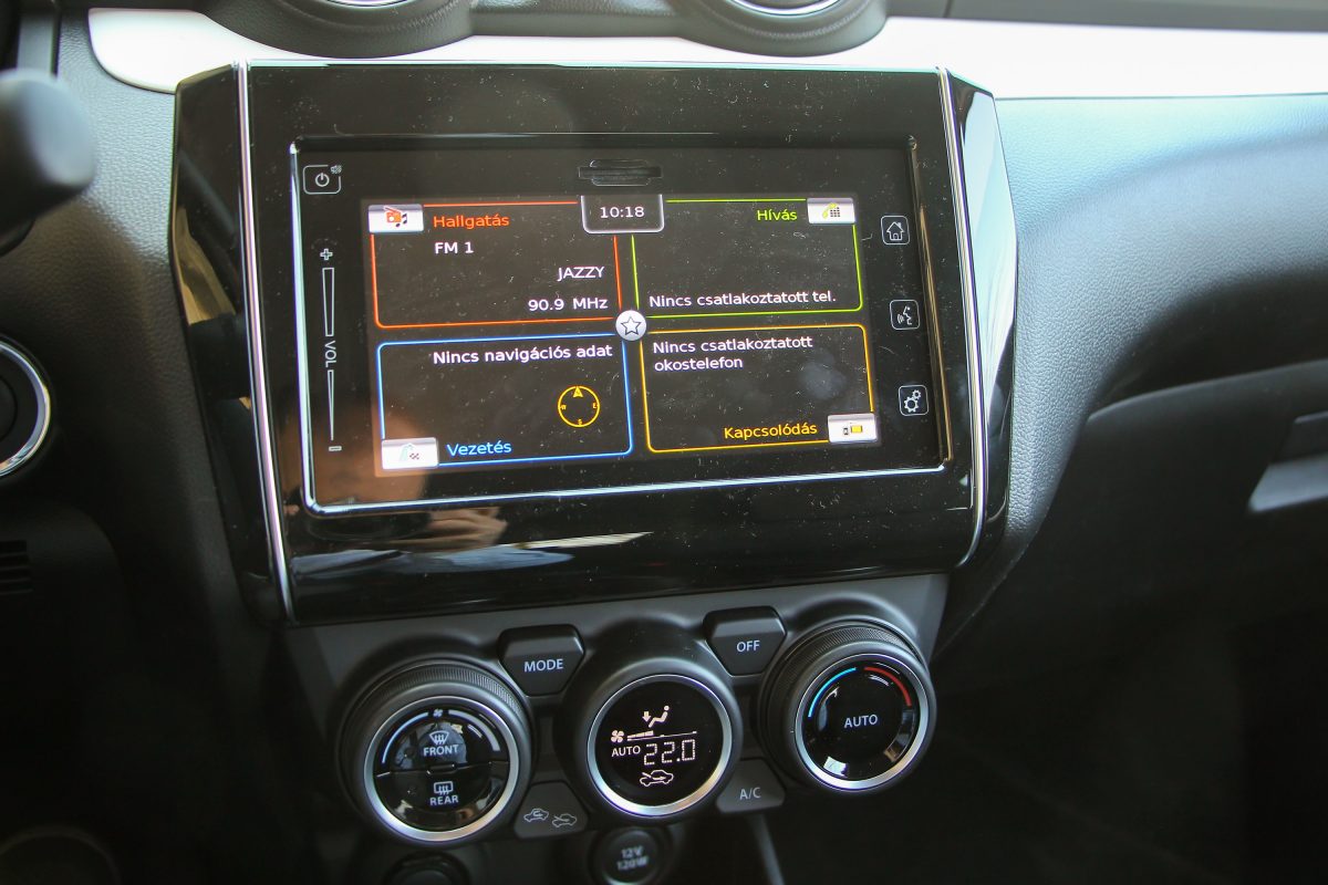 SUZUKI SWIFT