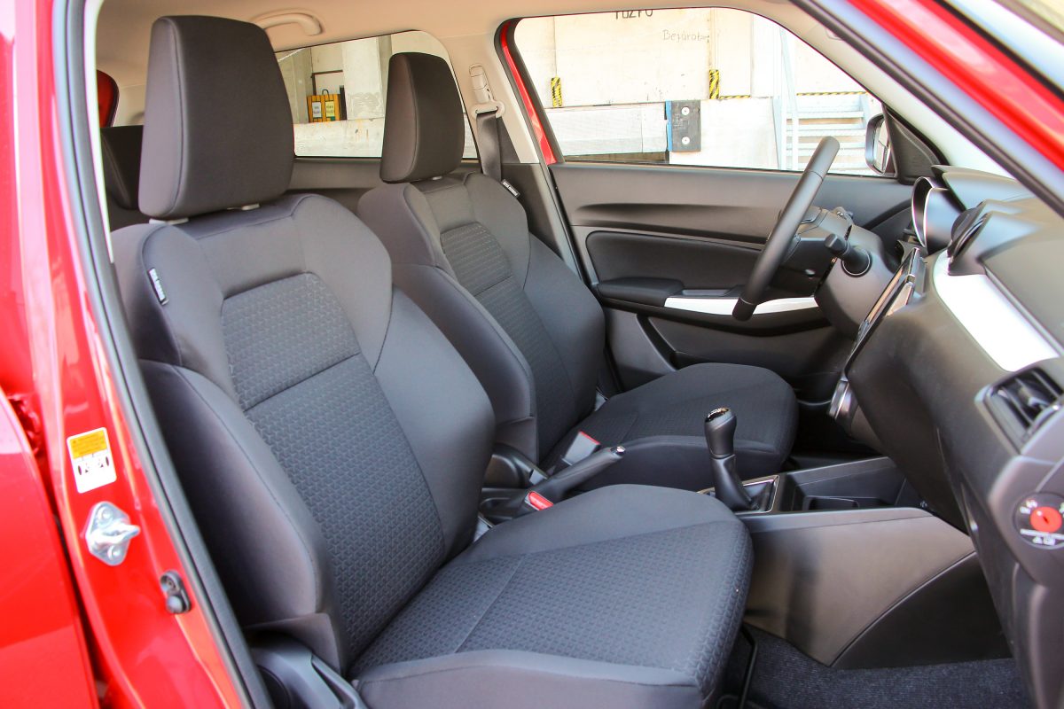 SUZUKI SWIFT