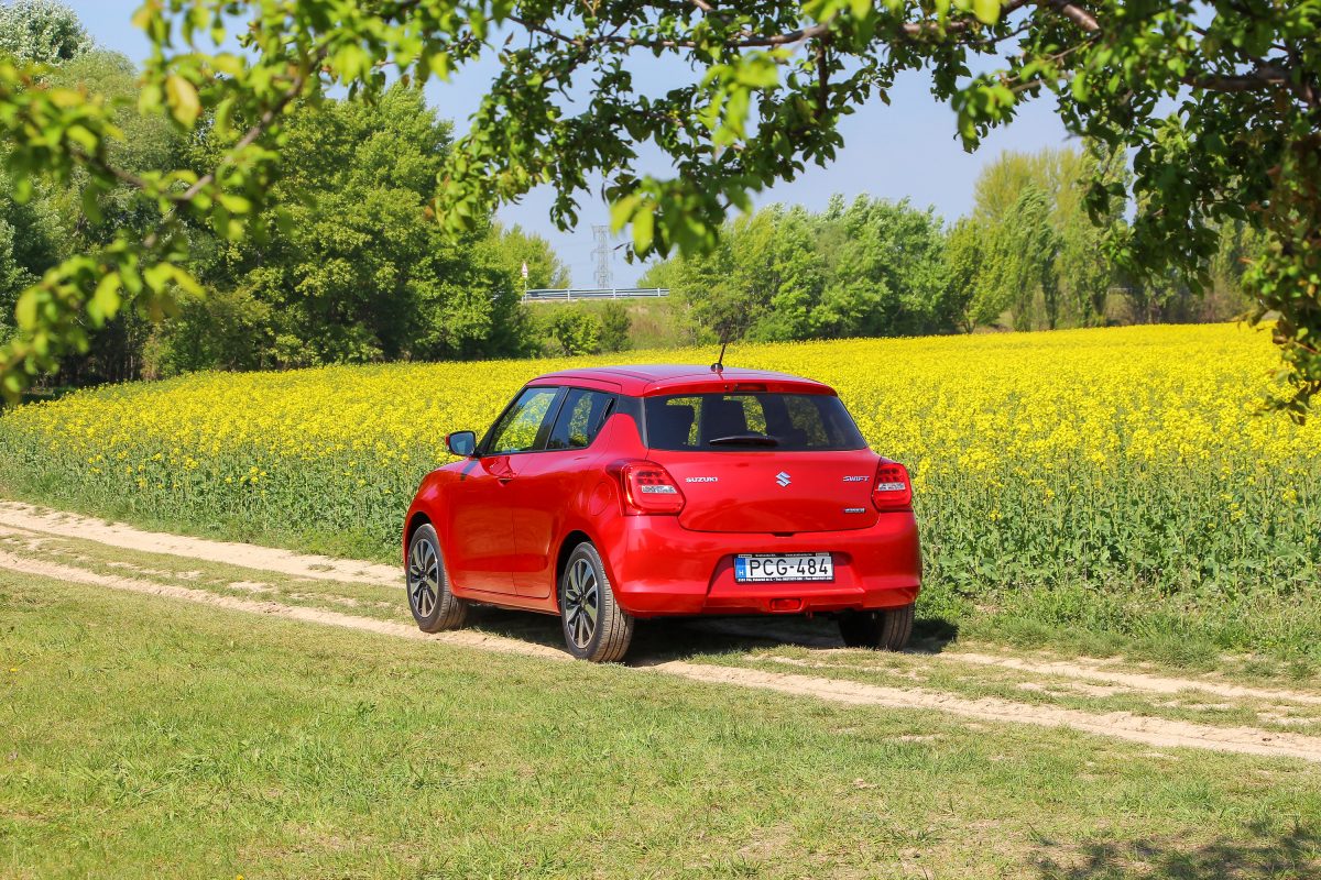 SUZUKI SWIFT