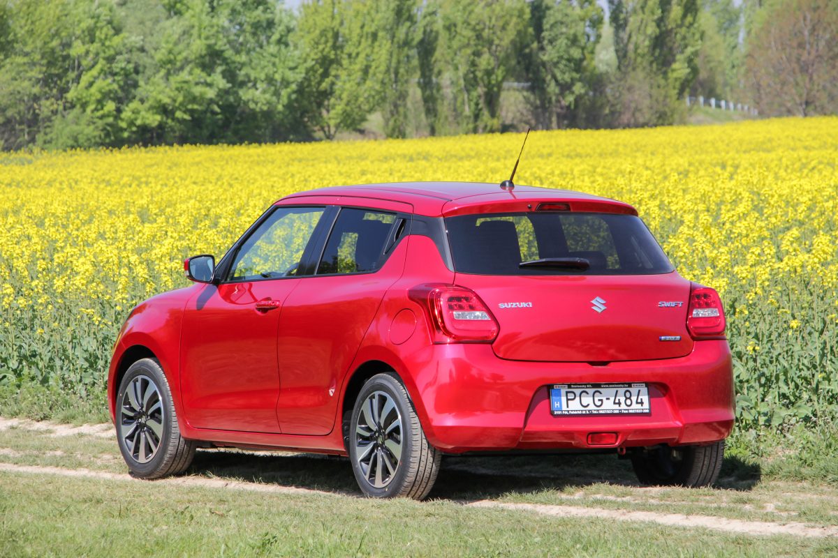 SUZUKI SWIFT