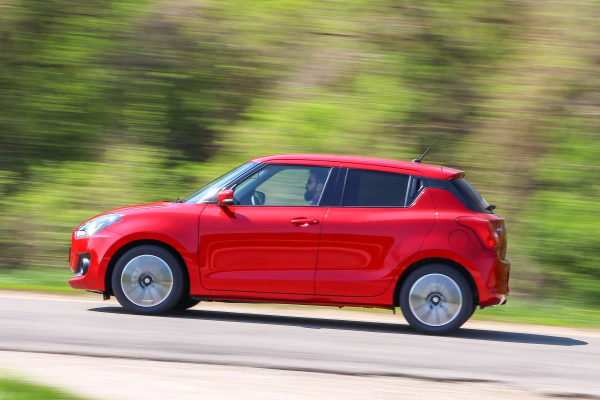 SUZUKI SWIFT
