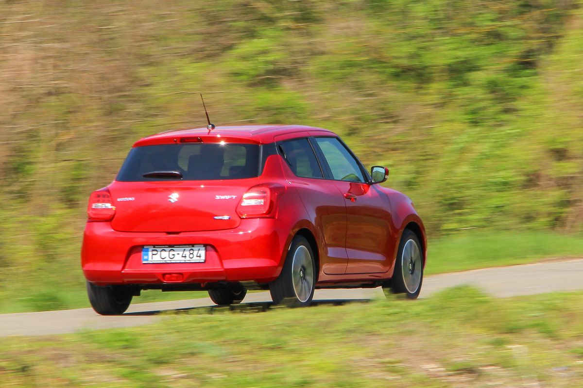 SUZUKI SWIFT
