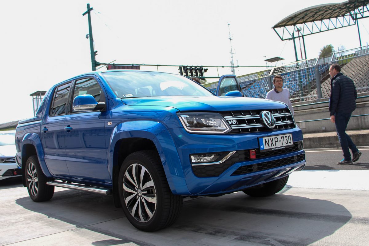 VOLKSWAGEN AMAROK