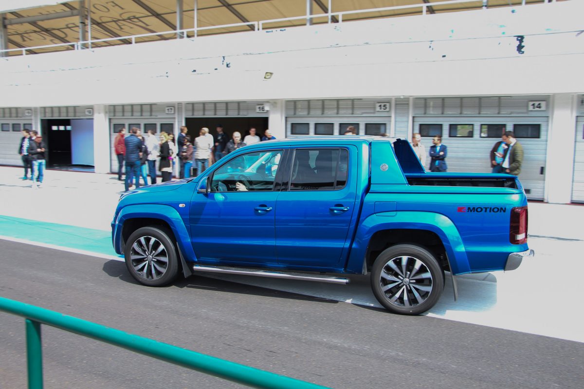 VOLKSWAGEN AMAROK