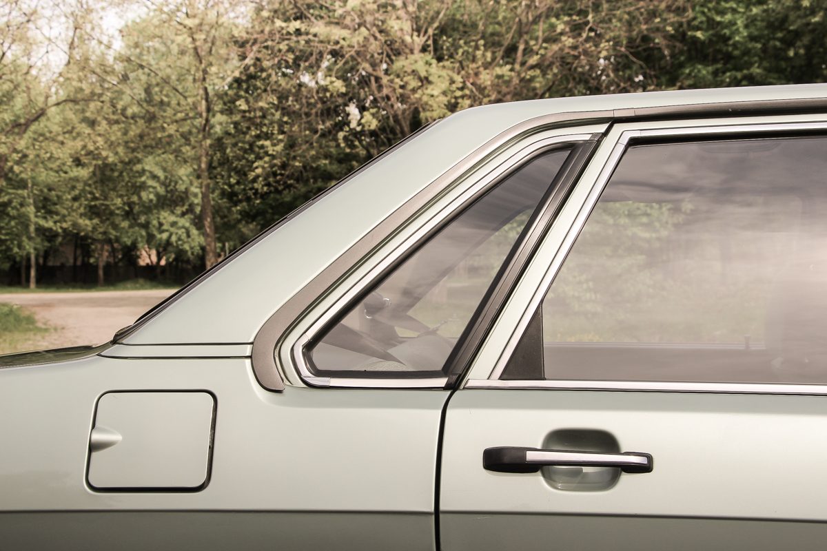 AUDI 80