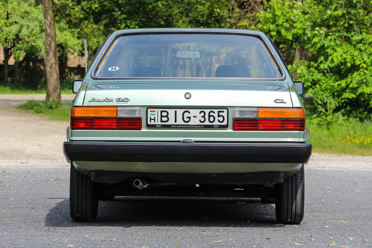 AUDI 80