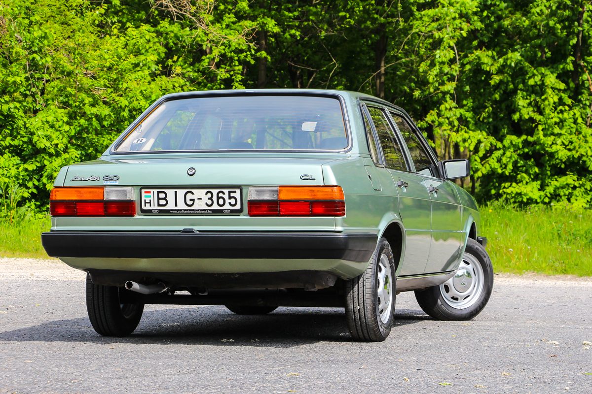 AUDI 80