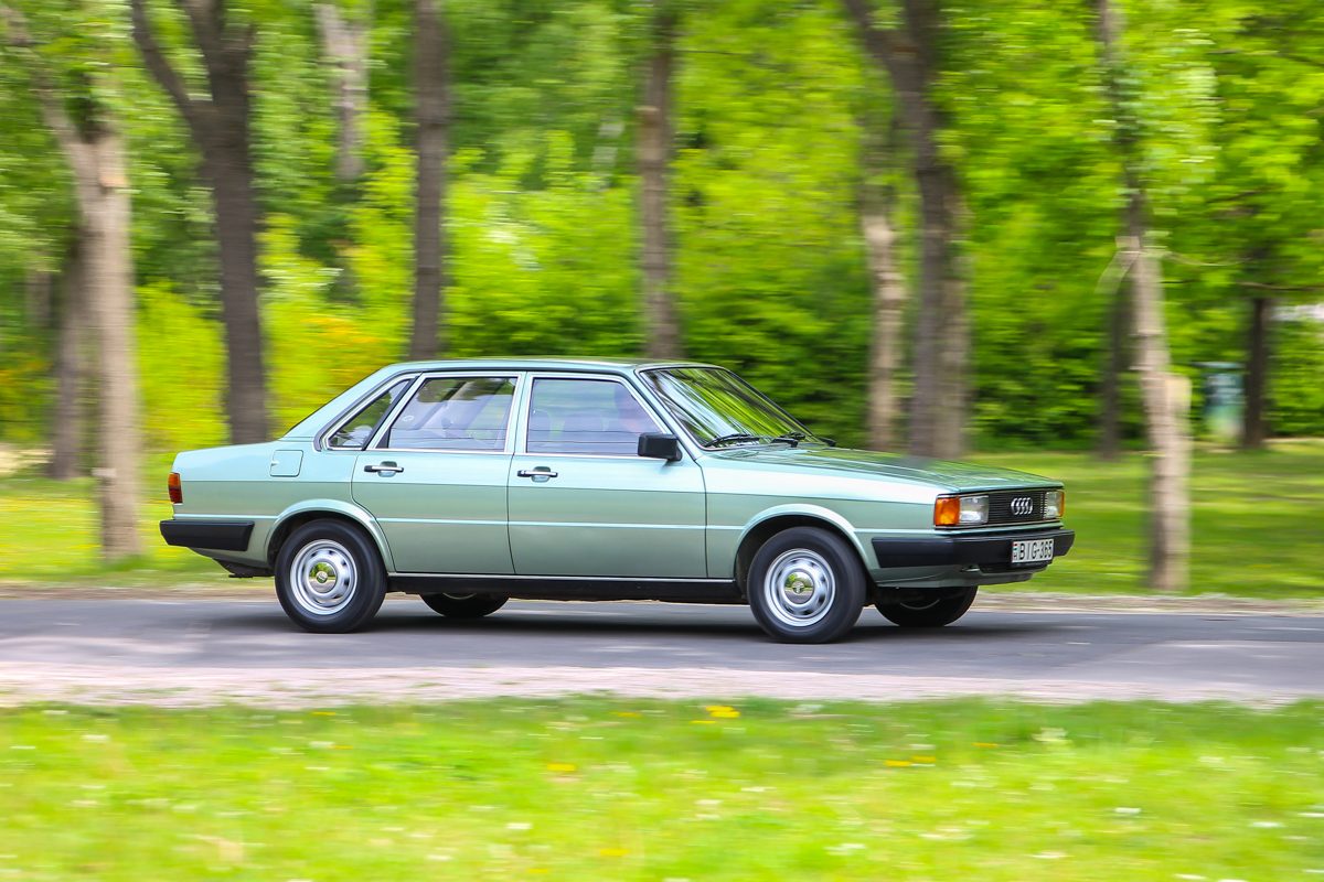 AUDI 80