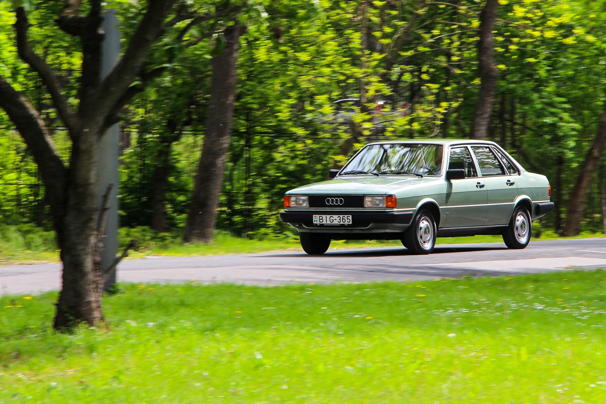 AUDI 80