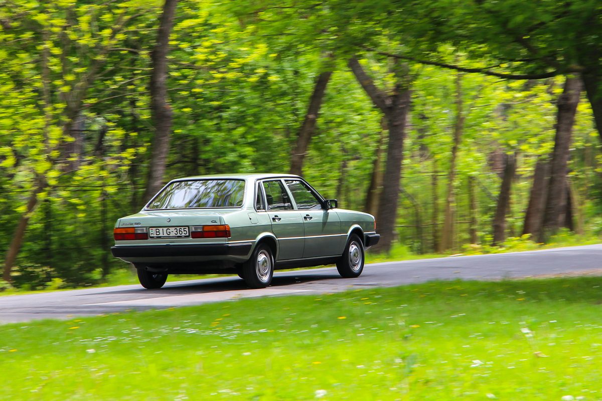 AUDI 80
