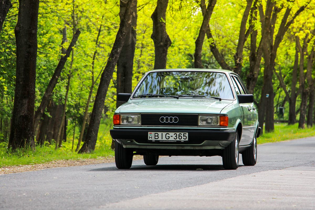 AUDI 80