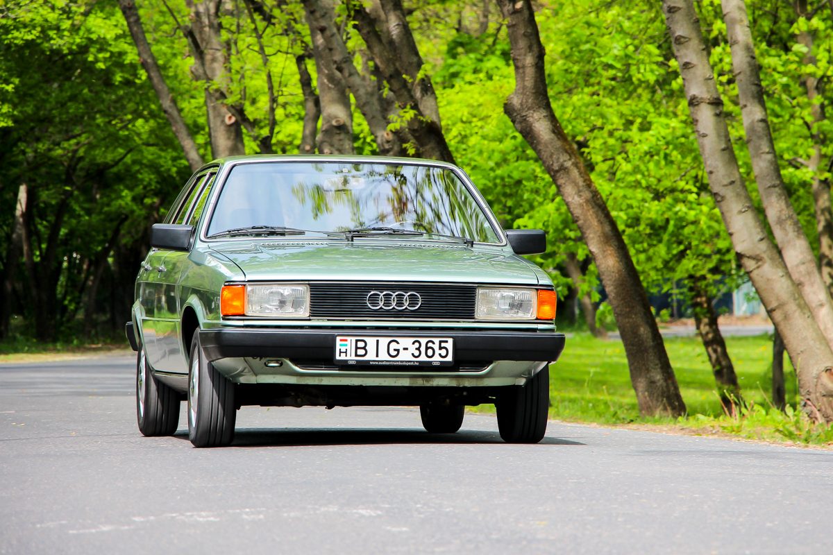 AUDI 80