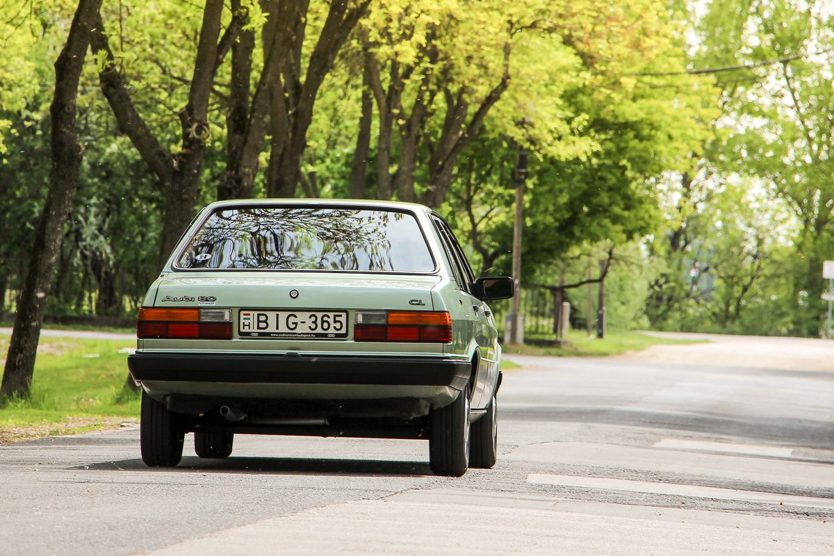 AUDI 80