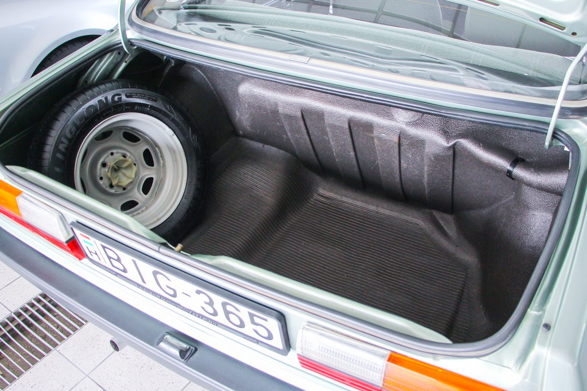 AUDI 80