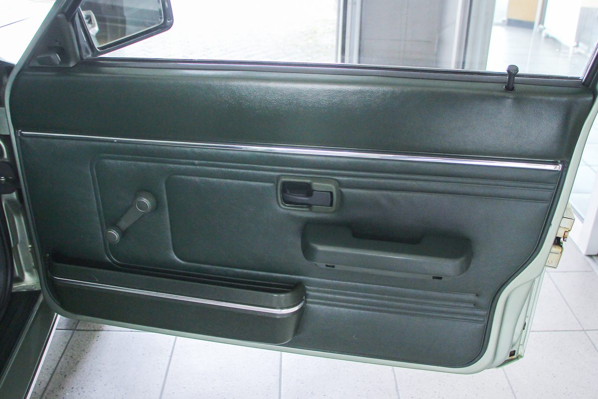 AUDI 80