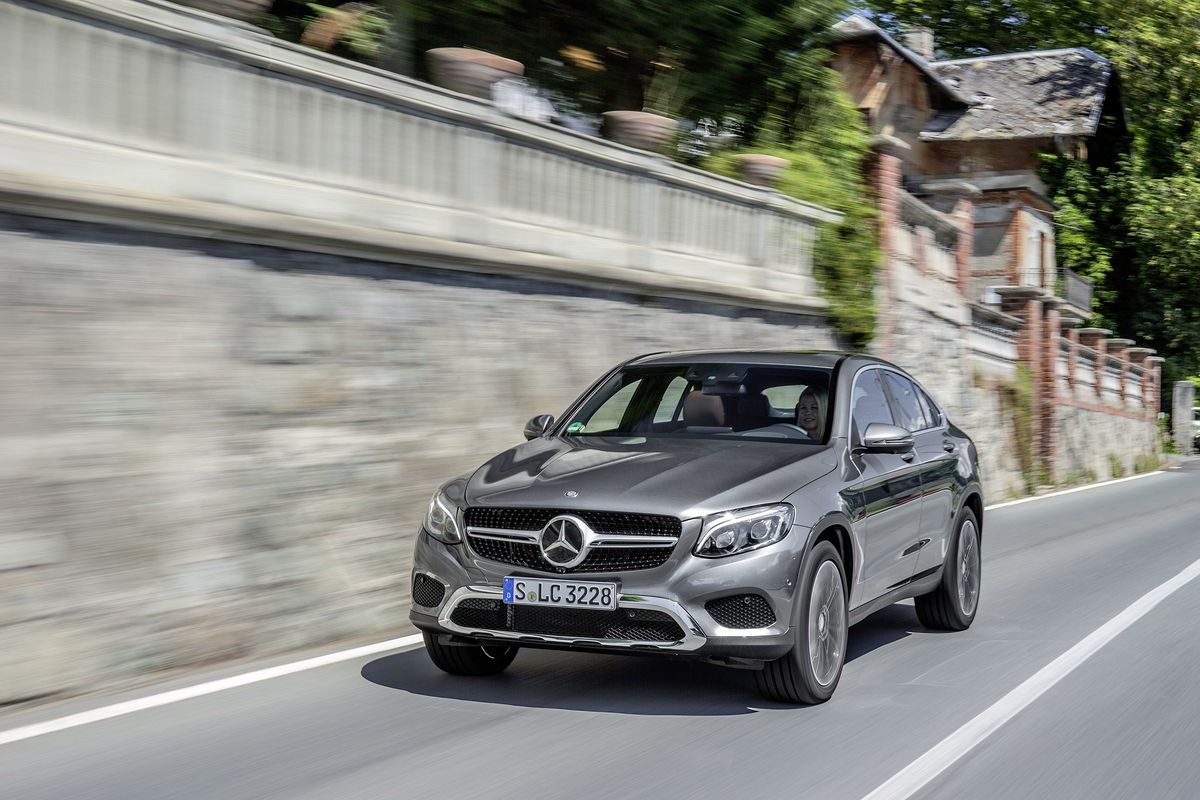 MERCEDES-BENZ