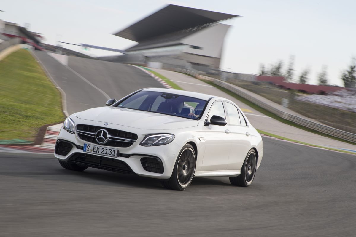 MERCEDES-BENZ