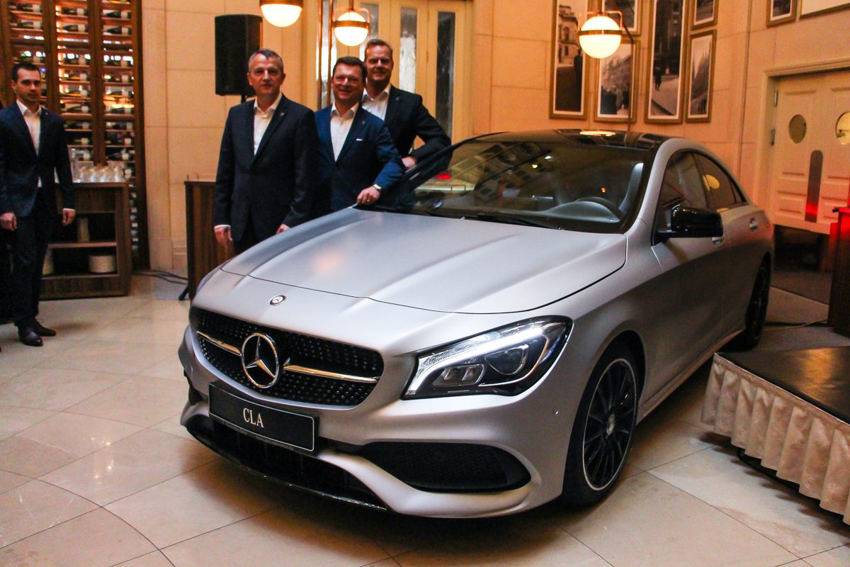 MERCEDES-BENZ
