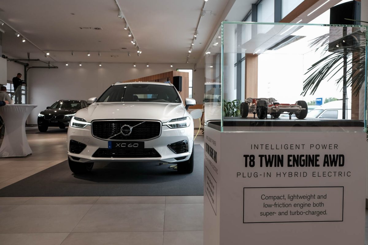 VOLVO XC60