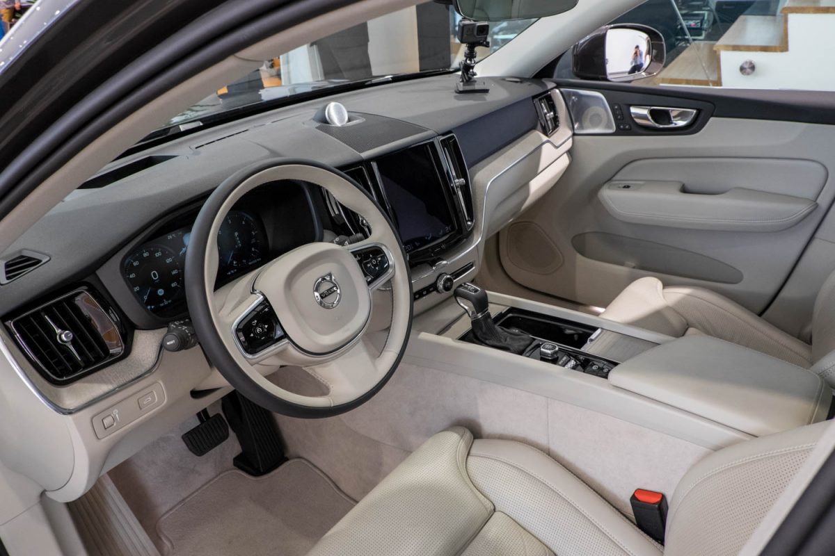 VOLVO XC60