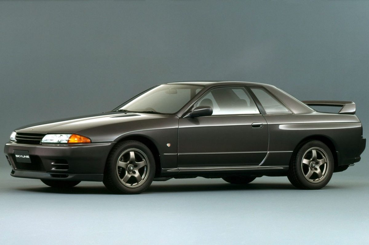 NISSAN SKYLINE