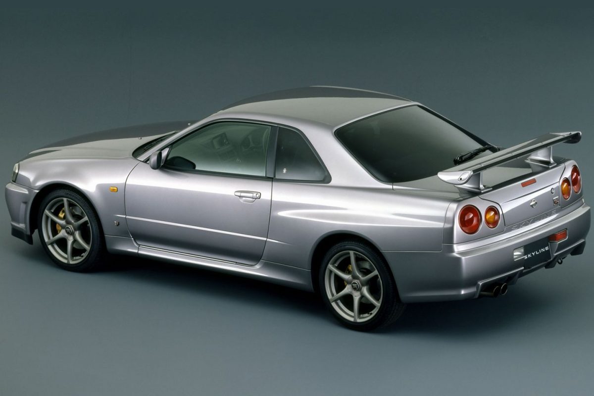 NISSAN SKYLINE