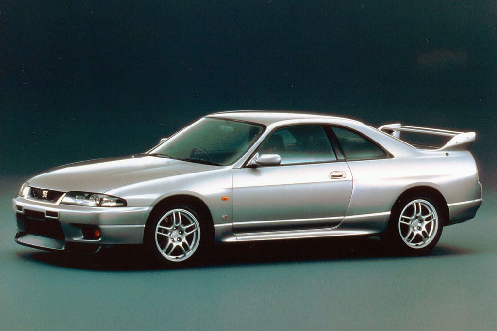 NISSAN SKYLINE