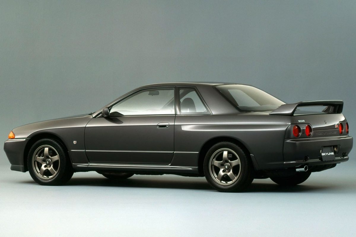 NISSAN SKYLINE