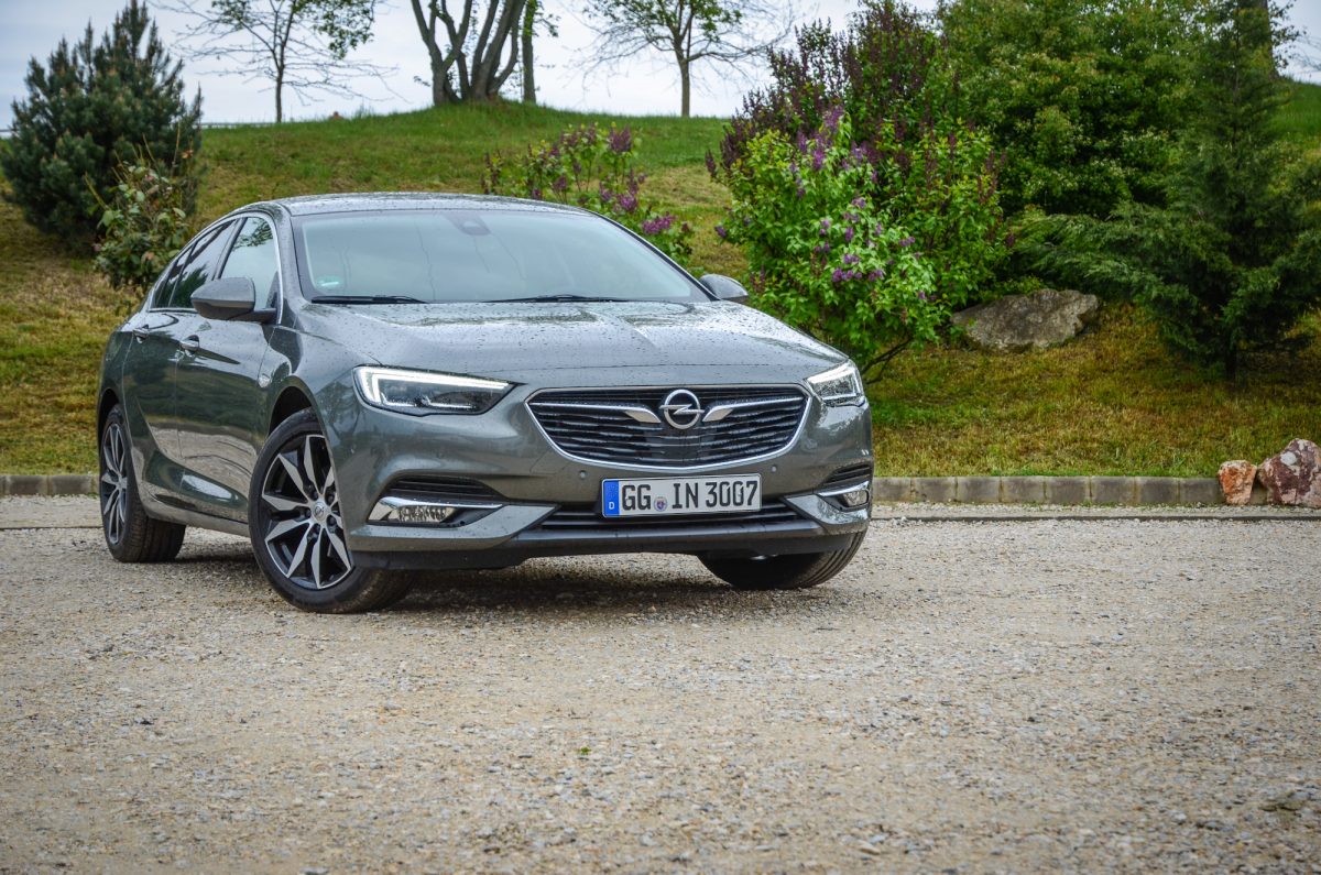 OPEL INSIGNIA