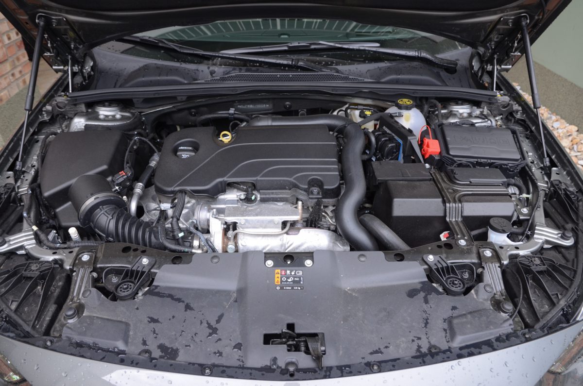 OPEL INSIGNIA