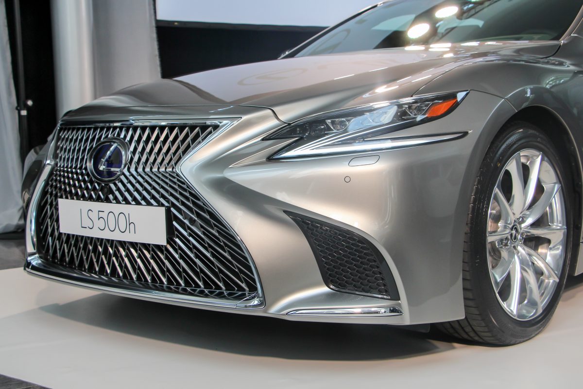 LEXUS LS