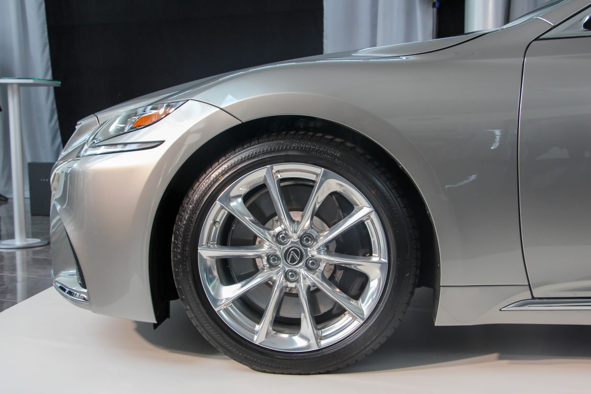 LEXUS LS