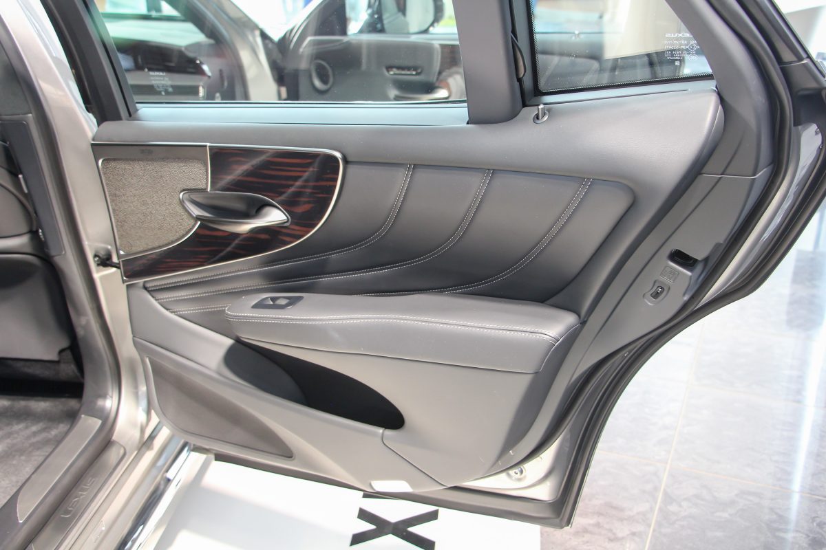 LEXUS LS