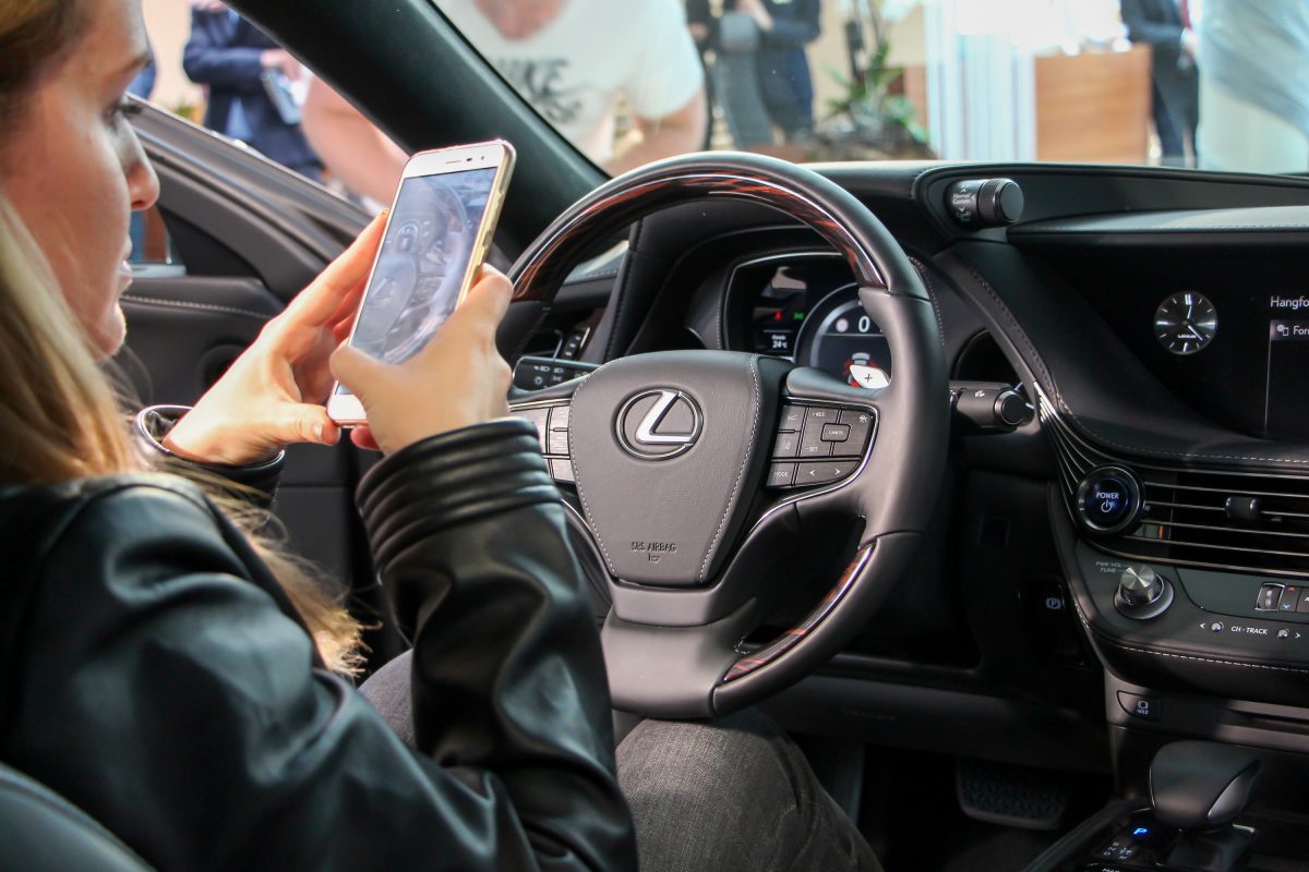 LEXUS LS