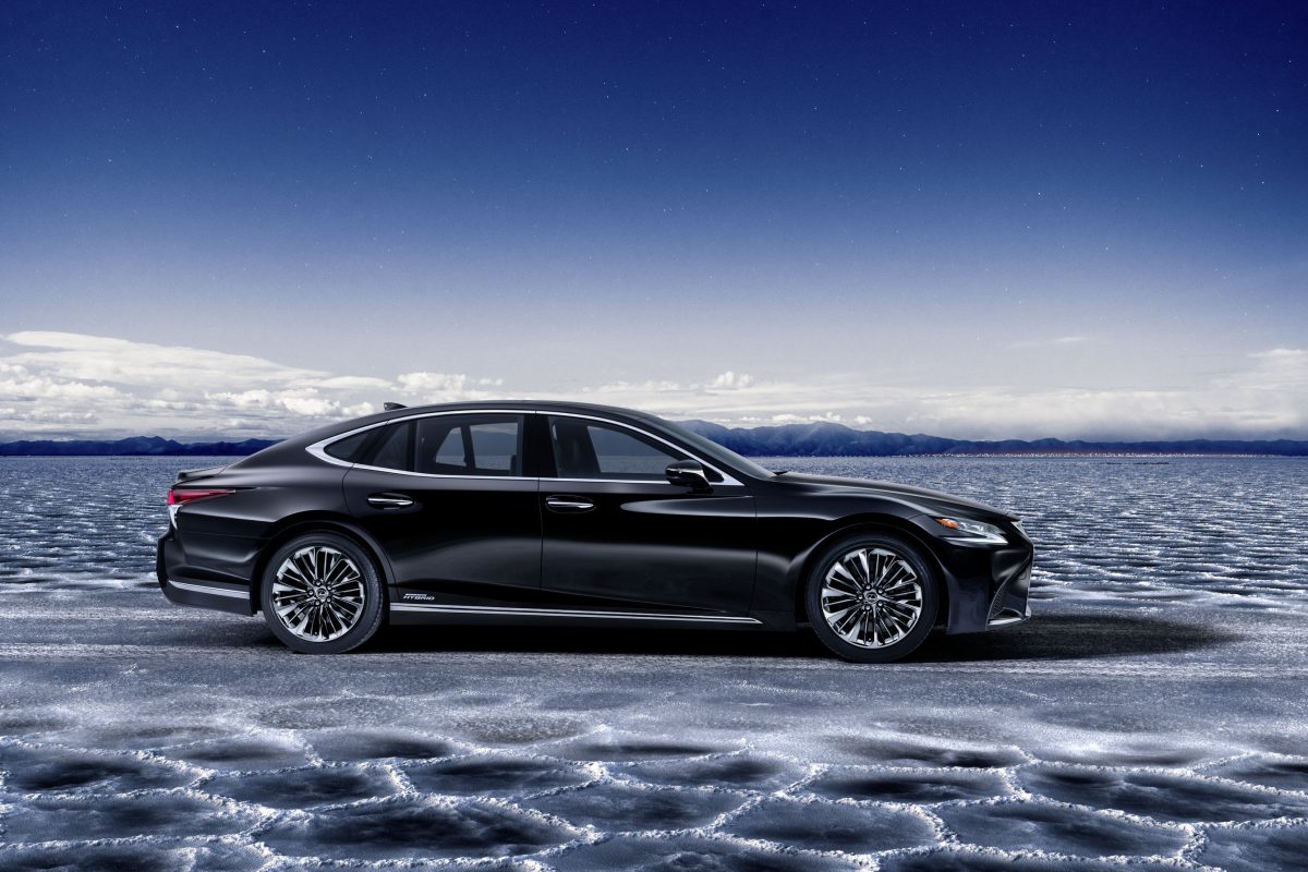 LEXUS LS