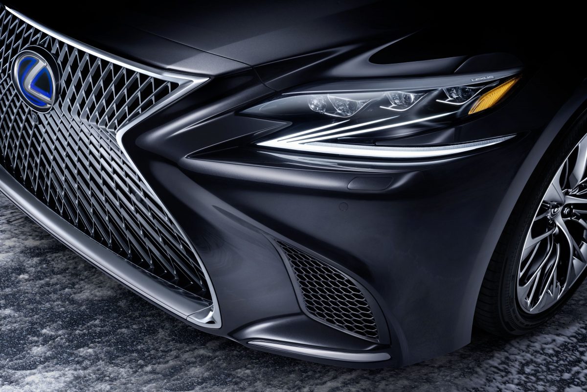 LEXUS LS