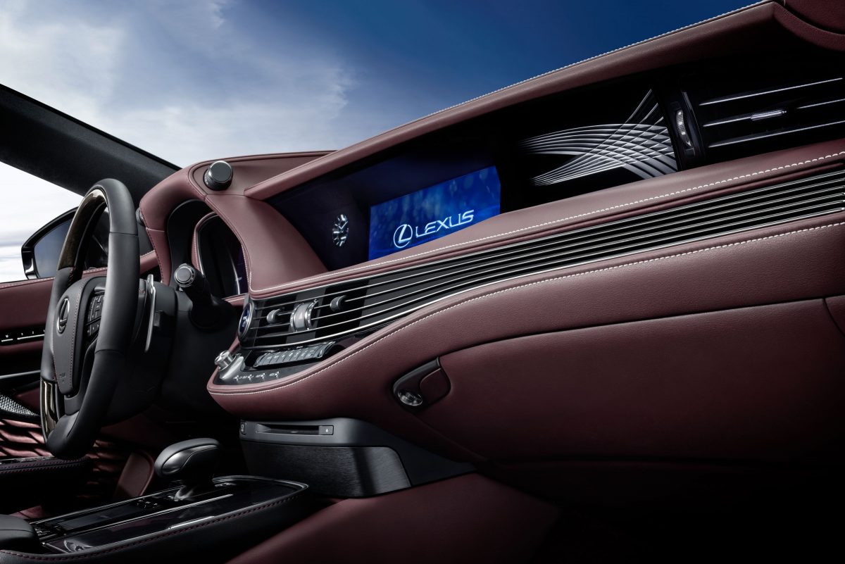 LEXUS LS