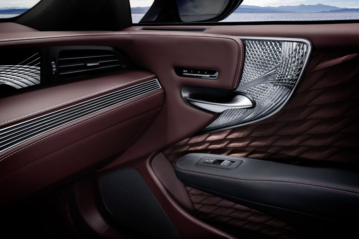 LEXUS LS