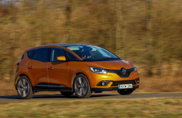 Nem ér a neve! Renault Scenic IV teszt