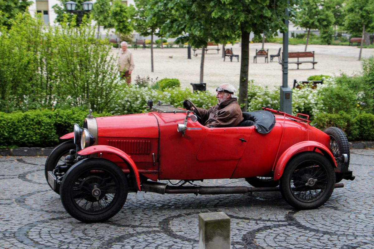 BUGATTI