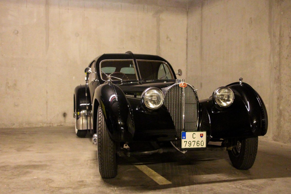 BUGATTI