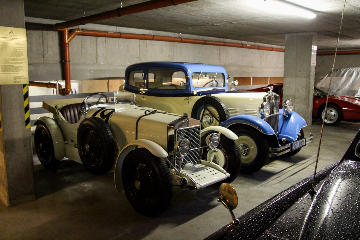 BUGATTI